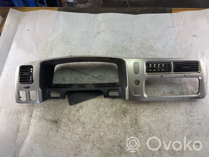 Mitsubishi Pajero Sport I Cornice cruscotto Mr550067