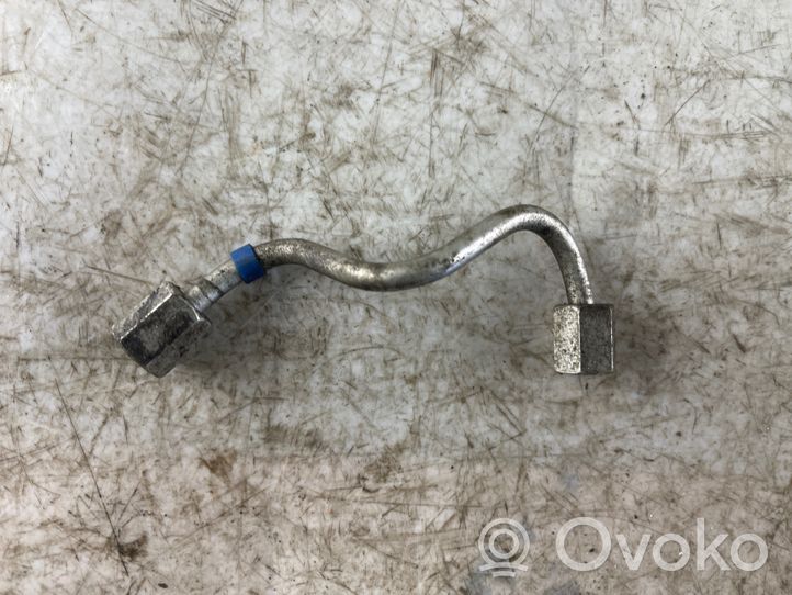 KIA Carens I Tuyau d'alimentation d'injecteur de carburant 