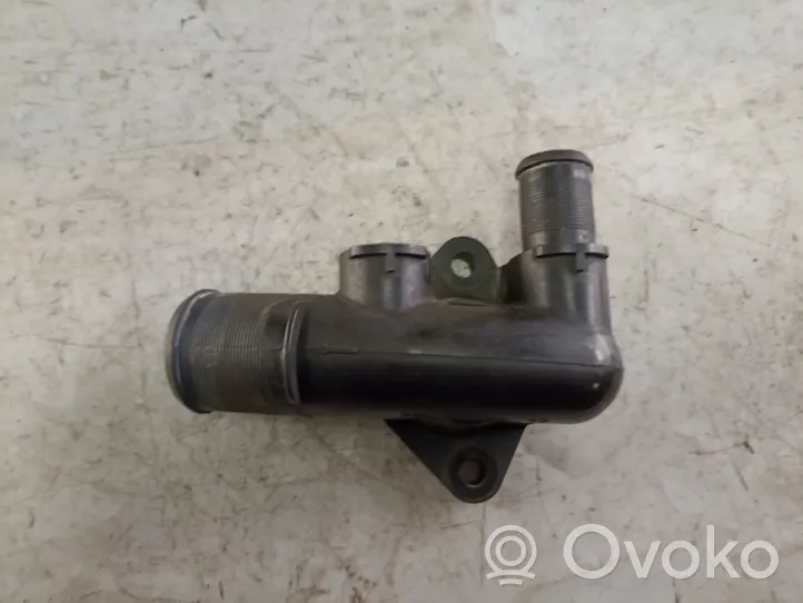 Suzuki Grand Vitara I Thermostat/thermostat housing 