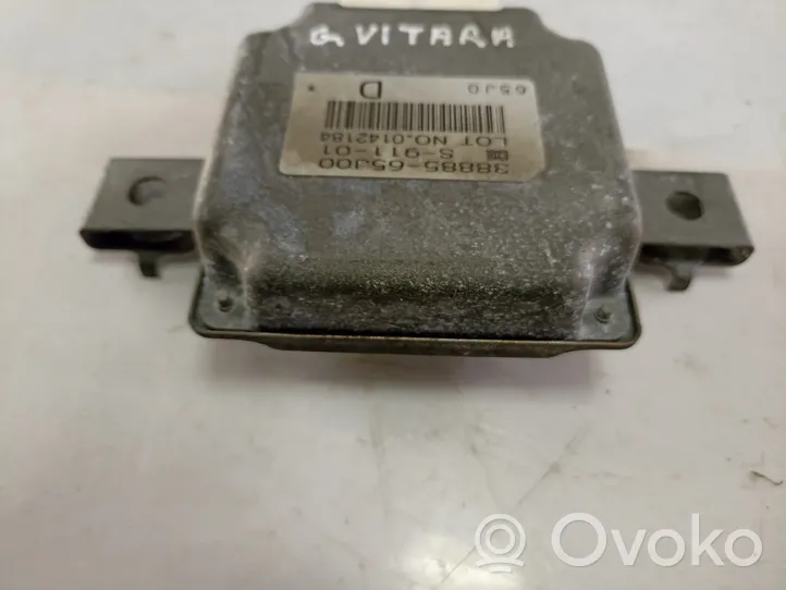 Suzuki Grand Vitara II Unidad de control/módulo de la caja de transmisión diferencial 3888565J00