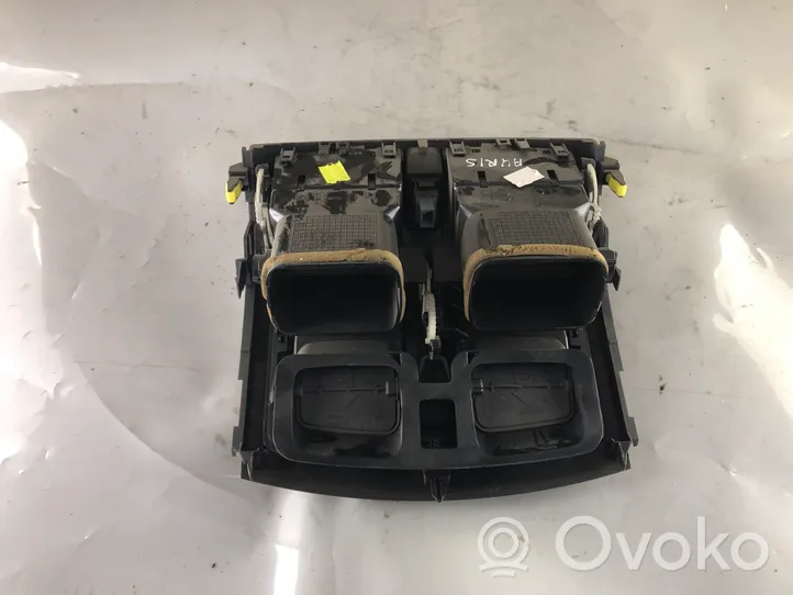 Toyota Auris 150 Centrinės oro grotelės 8433202130