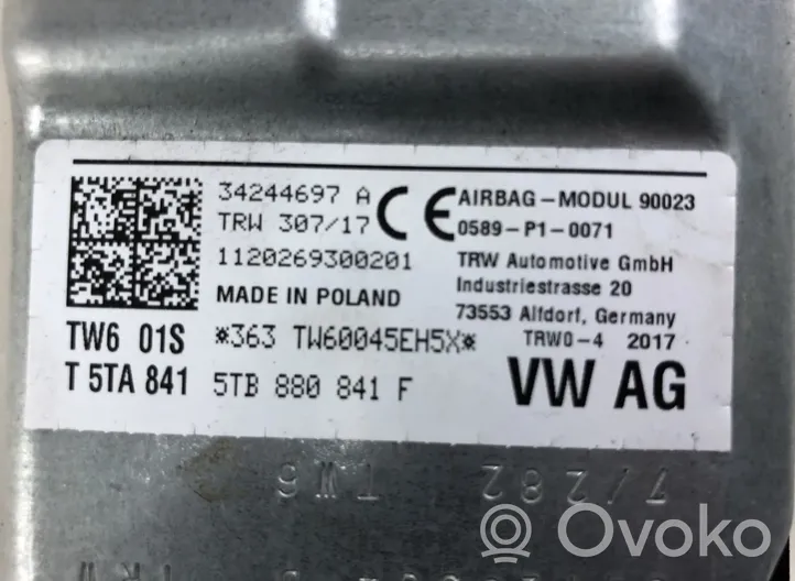 Volkswagen Tiguan Allspace Polviturvatyyny 5TB880841F