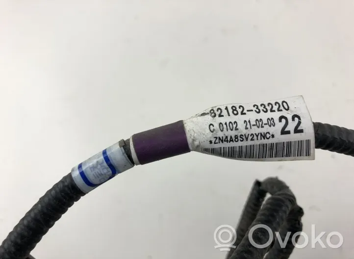 Lexus ES 300h Cableado del sensor de aparcamiento (PDC) 8218233220