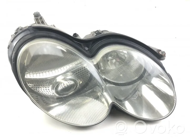 Mercedes-Benz SL R230 Lampa przednia 0301176476