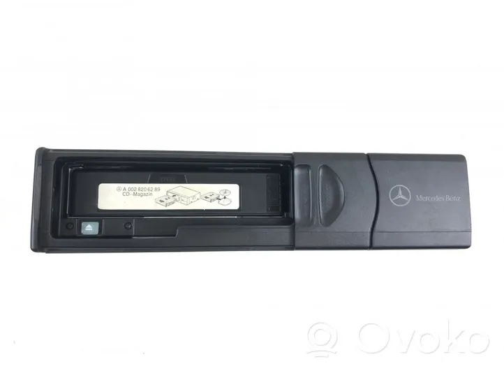 Mercedes-Benz SL R230 CD/DVD-vaihdin A2208274642