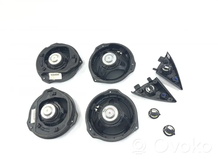 Mercedes-Benz E C207 W207 Kit sistema audio A2048201902