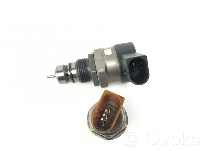 Audi A6 S6 C7 4G Regolatore di pressione del carburante 55PP2602