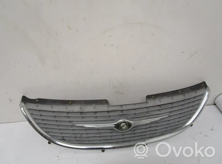 Chrysler Grand Voyager IV Grille de calandre avant 4857300AA