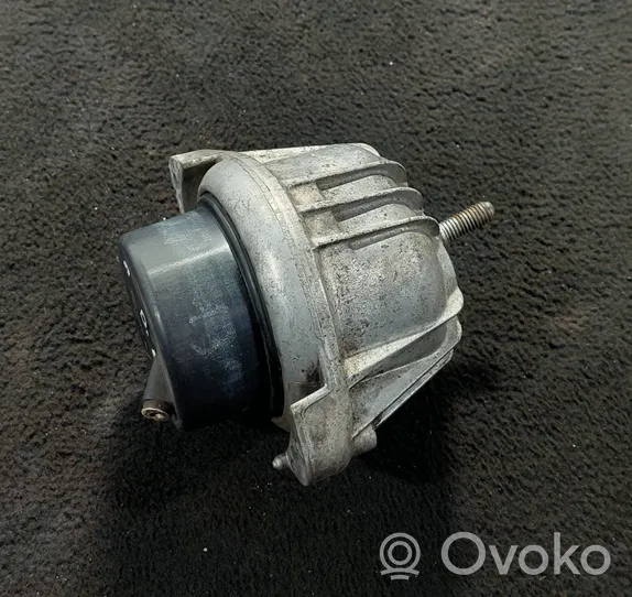 BMW 3 E92 E93 Supporto di montaggio del motore 13981112