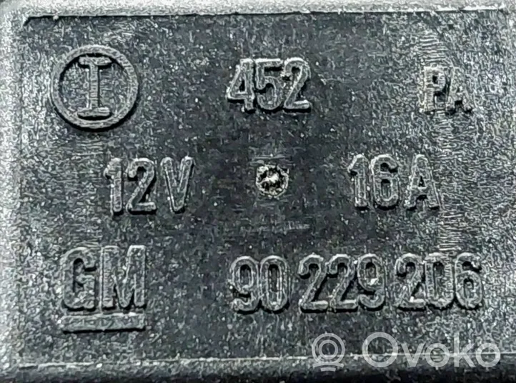 Opel Astra G Autres relais 90229206