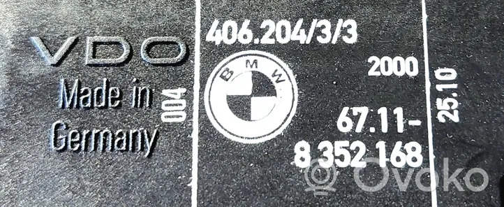 BMW 5 E39 Degalų bako dangtelio spyna E000