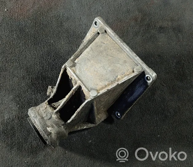 BMW 3 E46 Driveshaft support bearing bracket 