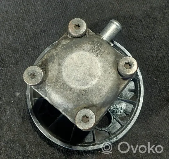 Volvo V70 Power steering pump 111327