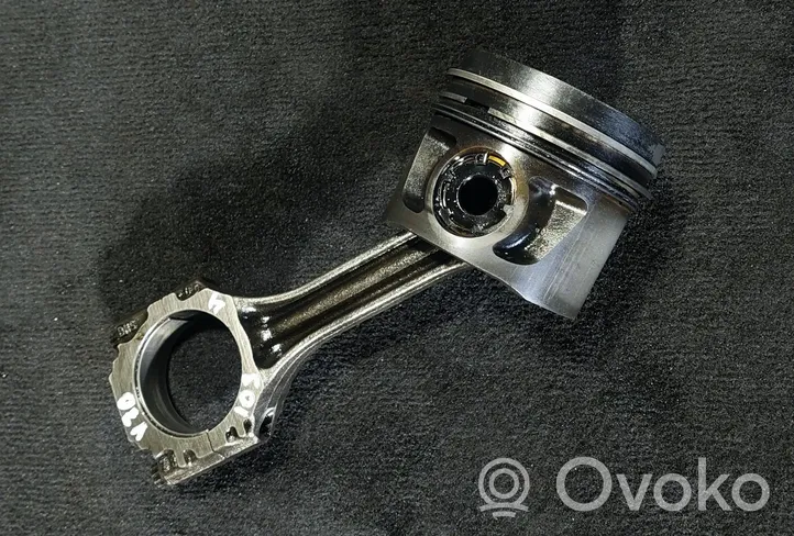 Volvo V70 Piston with connecting rod 