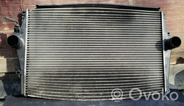 Volvo S80 Chłodnica powietrza doładowującego / Intercooler 8677288