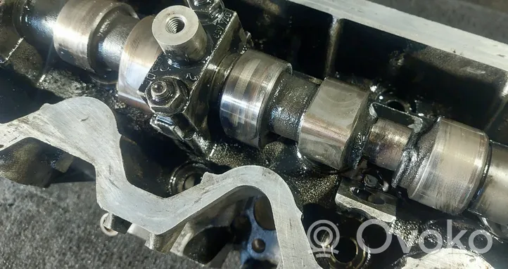 Volvo V70 Engine head 