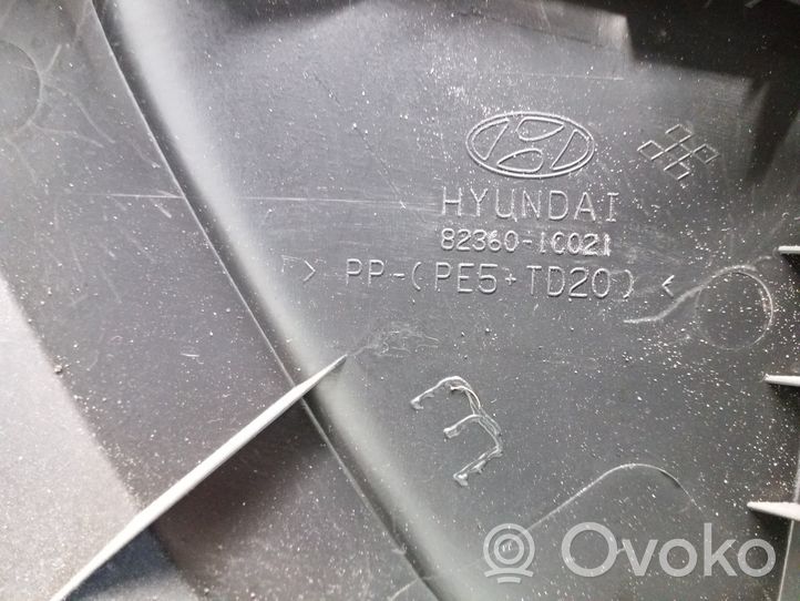 Hyundai Getz Rivestimento del pannello della portiera anteriore 823601C021