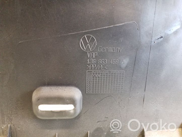 Volkswagen Golf IV Kita bagažinės apdailos detalė 1J6863459C