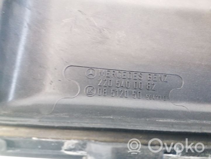 Mercedes-Benz S W220 Air filter box cover 2205400082