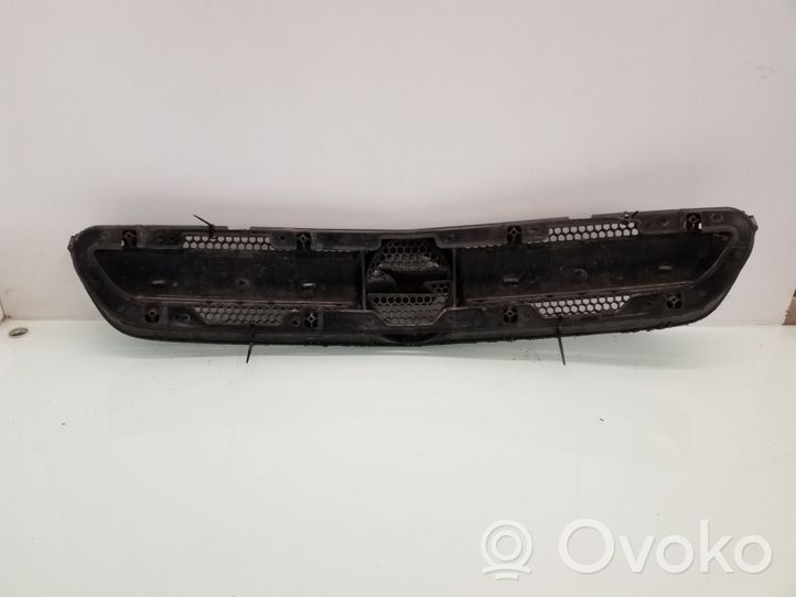 Opel Signum Передняя решётка 131263776