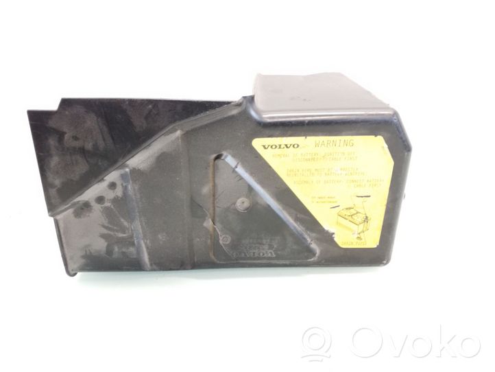 Volvo XC70 Boîte de batterie 8622335