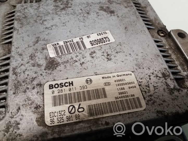 Peugeot 607 Calculateur moteur ECU 0281011393