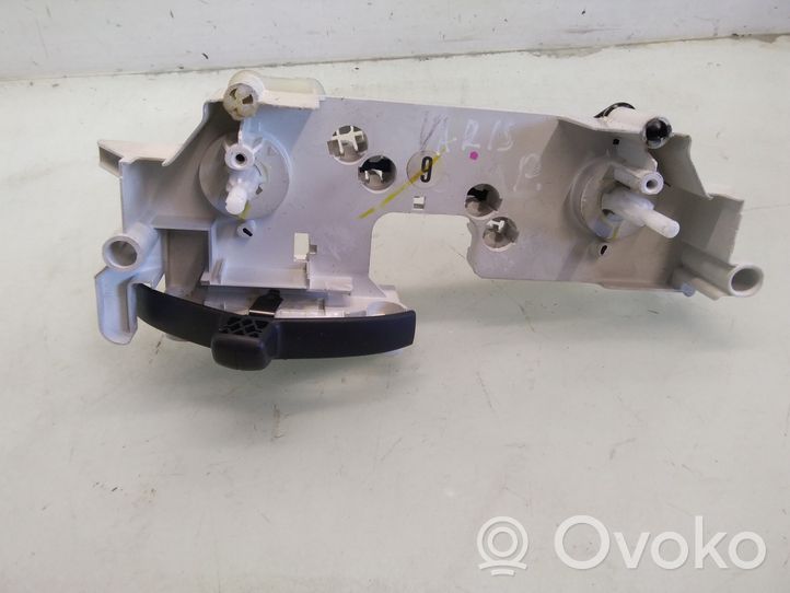 Toyota Yaris Oro kondicionieriaus/ klimato/ pečiuko valdymo blokas (salone) 758649