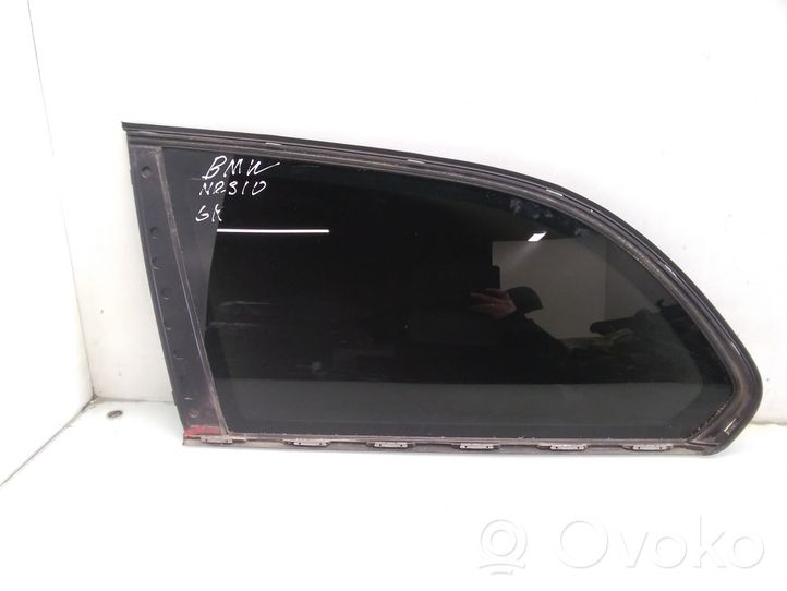 BMW 5 E60 E61 Fenêtre latérale avant / vitre triangulaire 43R07951