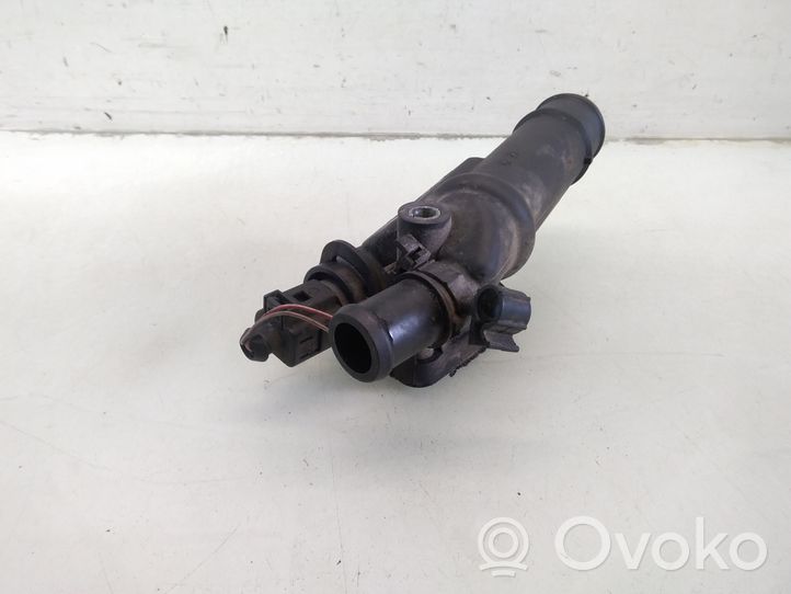 Volkswagen PASSAT B6 Tuyau de liquide de refroidissement moteur 03G121132