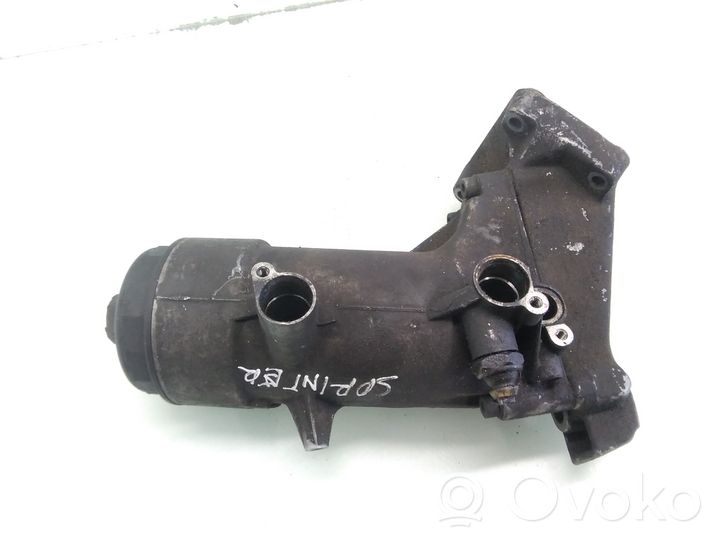 Mercedes-Benz Sprinter W901 W902 W903 W904 Supporto di montaggio del filtro dell’olio 