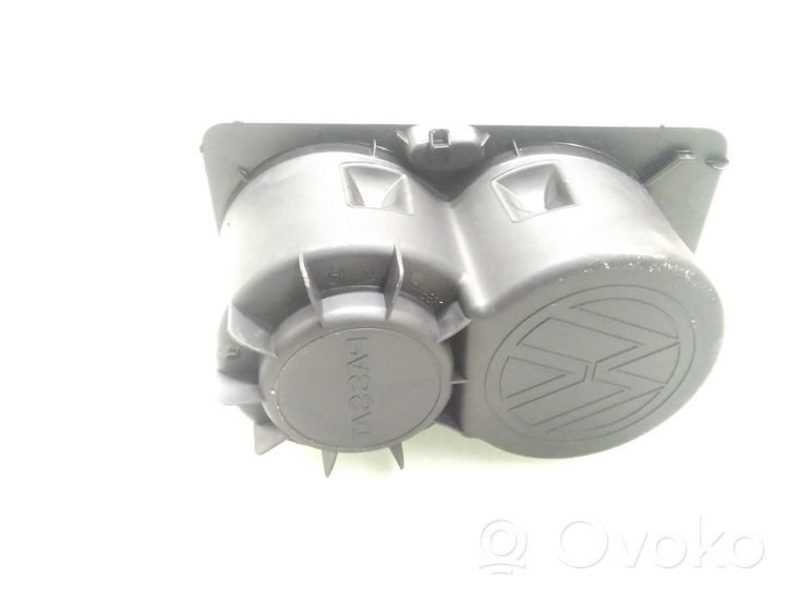 Volkswagen PASSAT B6 Cup holder front 