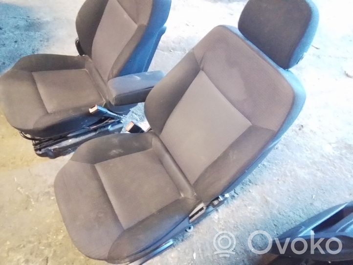 Opel Zafira B Garnitures, kit cartes de siège intérieur avec porte 