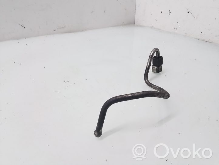 Volvo V50 Fuel line pipe 