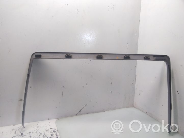 Mercedes-Benz Vito Viano W638 Moldura de la puerta corredera A6387372071