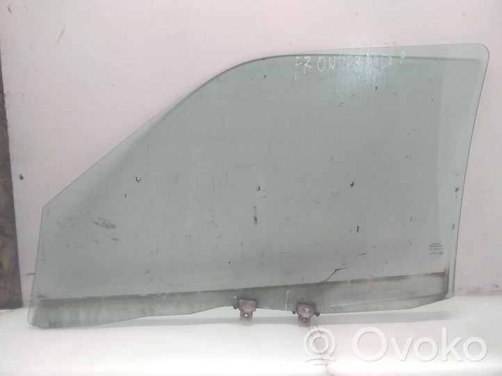 Opel Frontera B Front door window glass four-door 