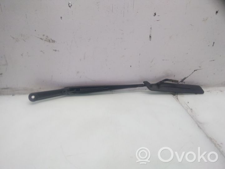 Opel Frontera B Front wiper blade arm 