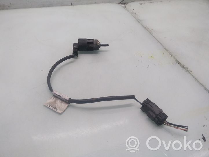 Opel Frontera B Pompe de lave-glace de pare-brise 