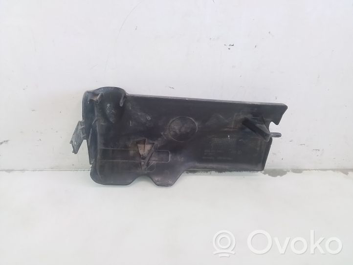 Volkswagen PASSAT B4 Variklio dangtis (apdaila) 028103935A