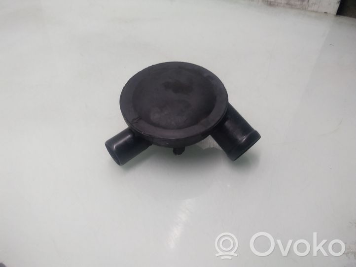 Volkswagen Sharan Breather valve 028129101D