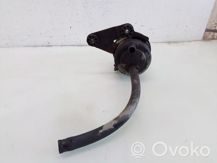 BMW 3 E36 Réservoir de liquide de direction assistée PA66GF25