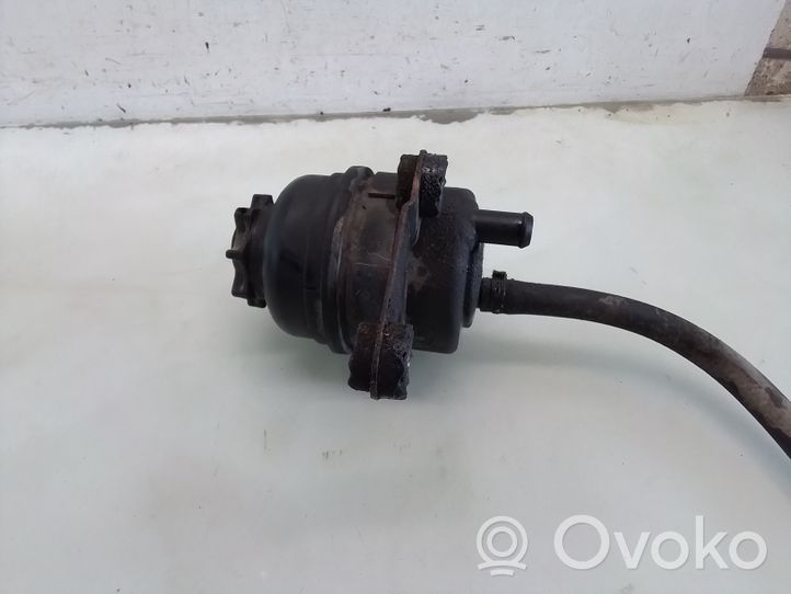 BMW 3 E36 Réservoir de liquide de direction assistée PA66GF25