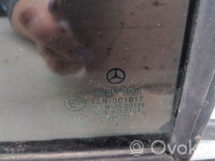 Mercedes-Benz S W220 Mažasis "A" galinių durų stiklas 43R001017