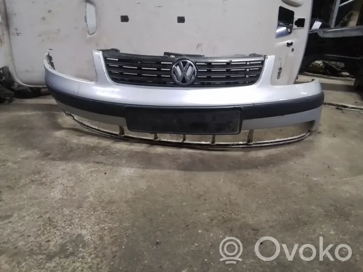 Volkswagen PASSAT B5 Front bumper 