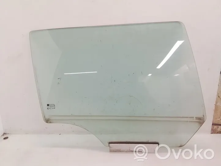 Opel Astra H Rear door window glass 43R001582