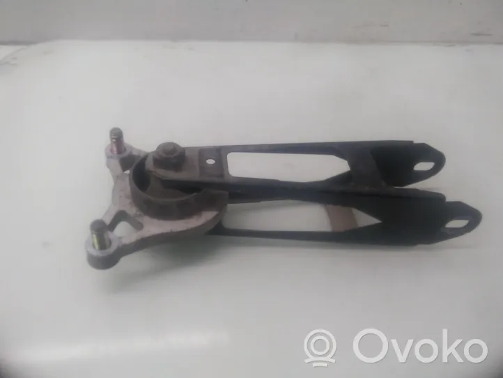 Volvo S70  V70  V70 XC Engine mount bracket 