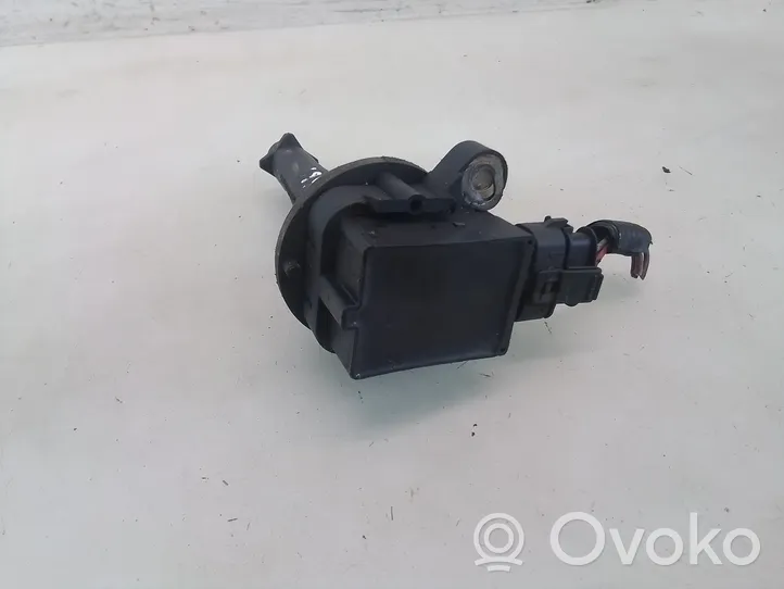 Volvo S70  V70  V70 XC High voltage ignition coil 9125601