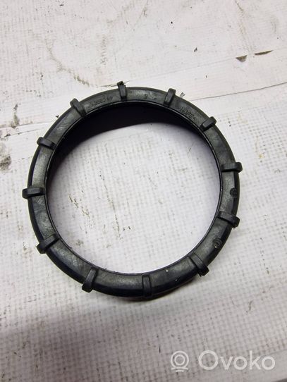 Mercedes-Benz CLC CL203 Anello/dado di bloccaggio della vite della pompa del carburante nel serbatoio 1250759