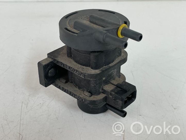 Opel Sintra Turboahtimen magneettiventtiili 4522371