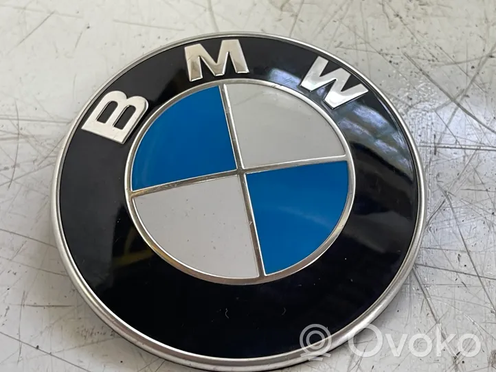 BMW X6 E71 Mostrina con logo/emblema della casa automobilistica 