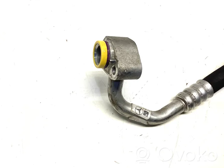 Mercedes-Benz E W212 Tubo flessibile aria condizionata (A/C) A2128302516